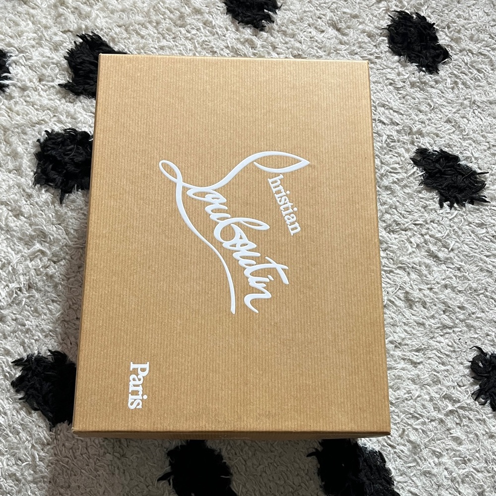 Christian Louboutin size 37.5 so Kate 120 Silver High Heel Pumps - Picture 2 of 16